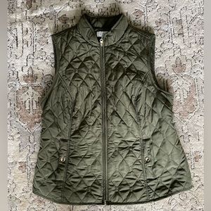 Women Croft and Barrow Puffer Vest Size Large!